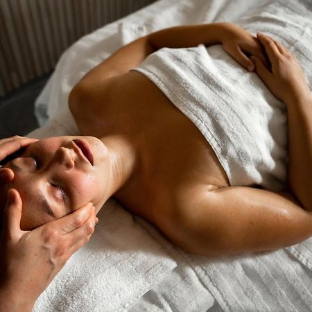 哈拉斯 Arctic Bath酒店 外观 照片