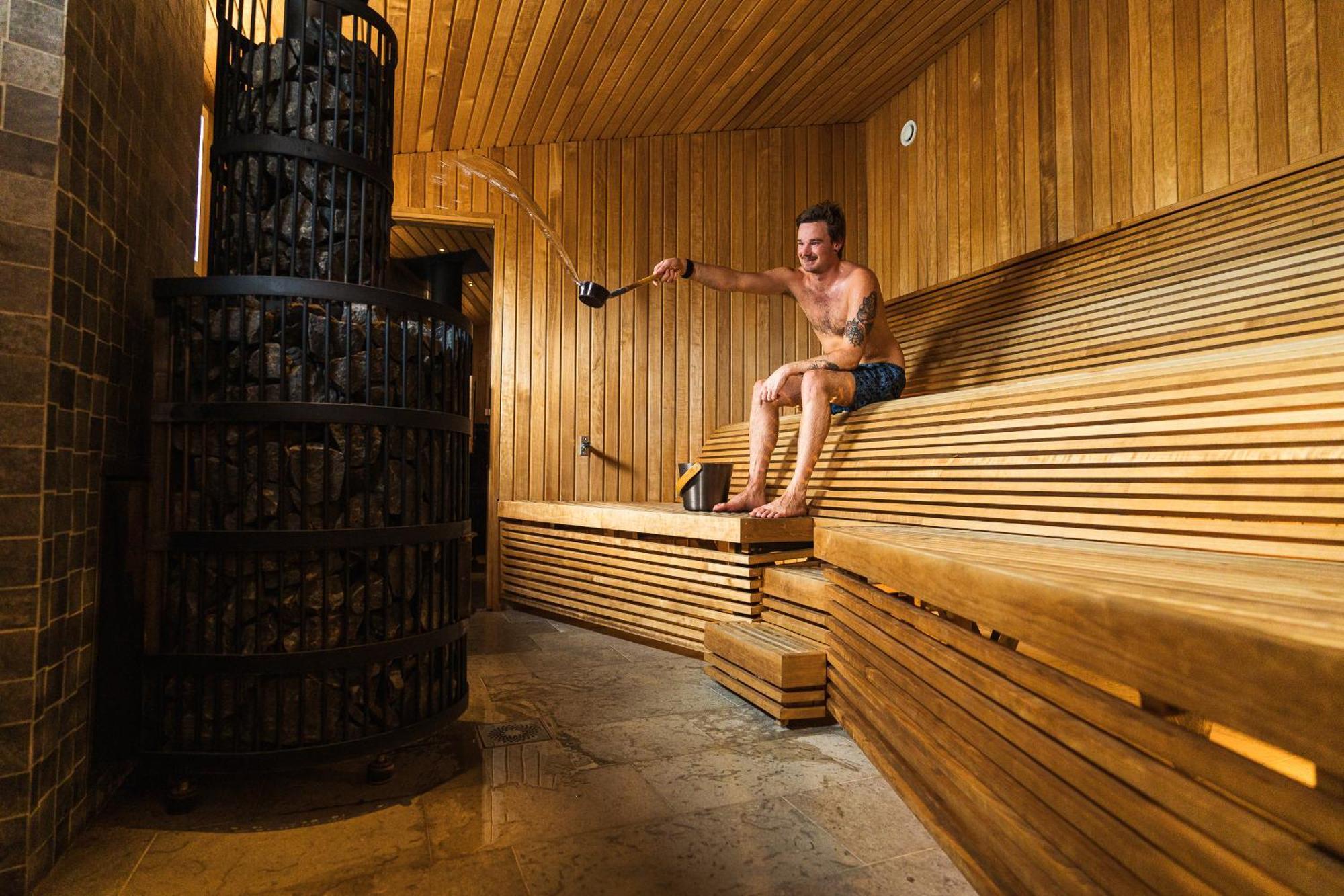 哈拉斯 Arctic Bath酒店 外观 照片